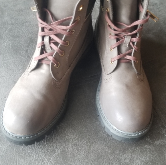 Bella Marie Women Denver Ankle Boots (8.5) - Picture 3 of 7